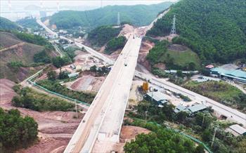 Quảng Ninh: Tháng 6/2018 sẽ khánh thành dự án cầu Bạch Đằng