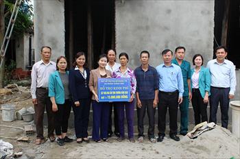 TX Quảng Yên: Trao hỗ trợ xây "Mái ấm tình thương"